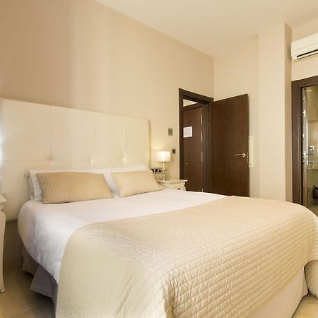Siloe Plaza Apartment Granada Bagian luar foto