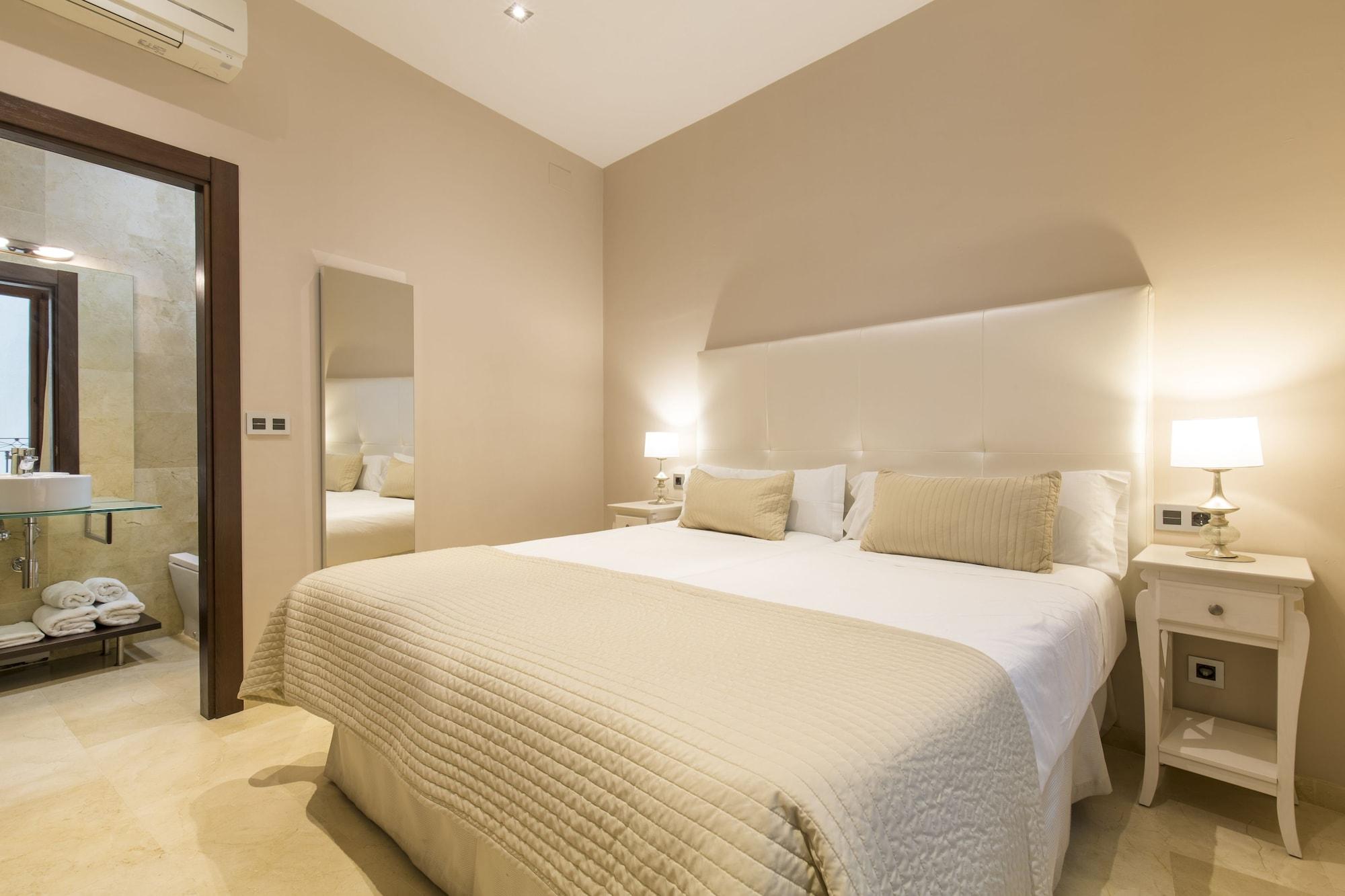 Siloe Plaza Apartment Granada Bagian luar foto