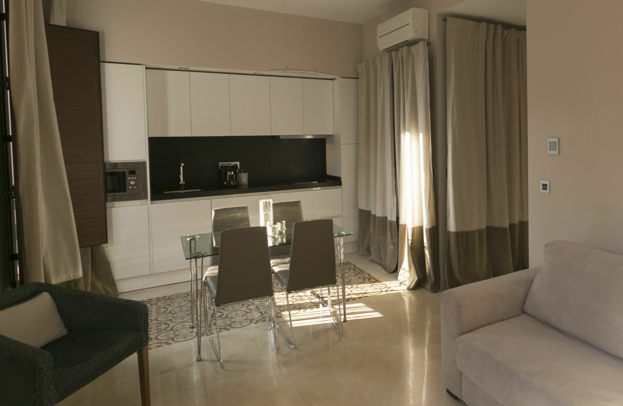 Siloe Plaza Apartment Granada Bagian luar foto